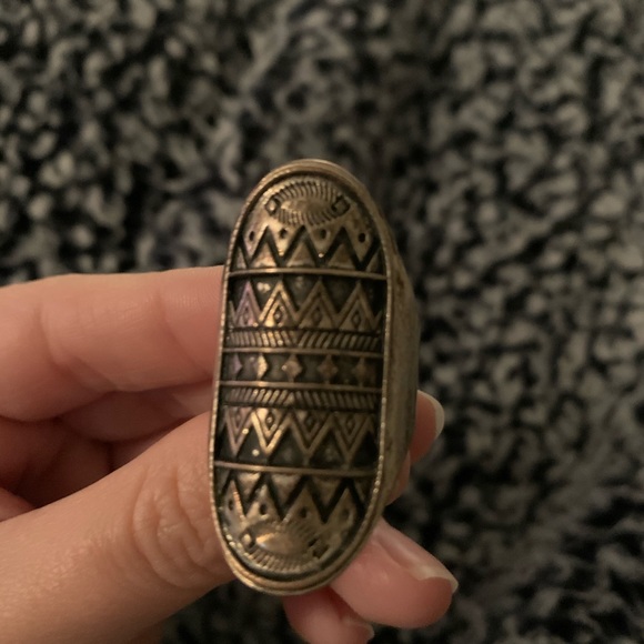 Aztec Pattern Ring - Picture 4 of 5